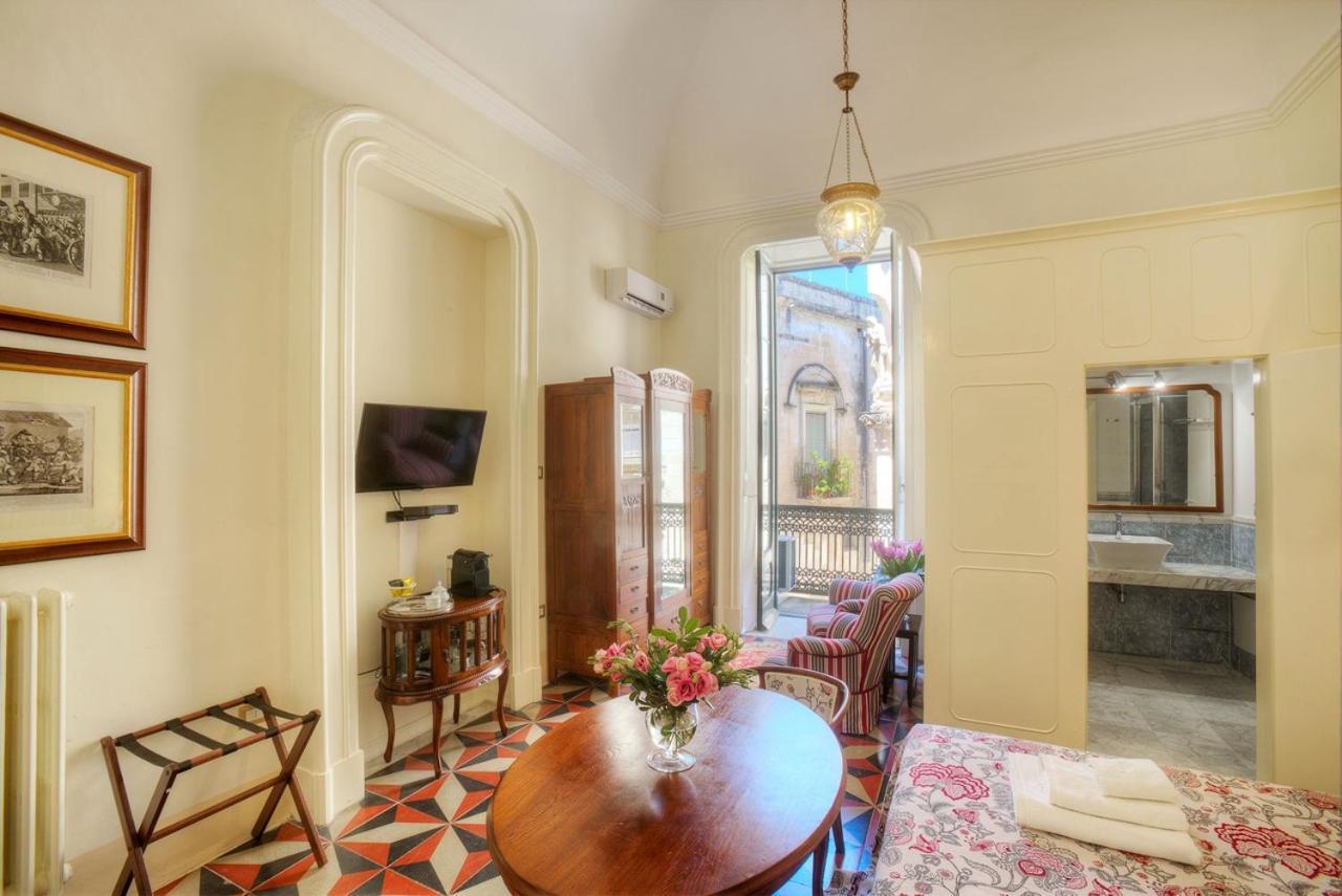Palazzo Bernardini Suites Λέτσε Εξωτερικό φωτογραφία